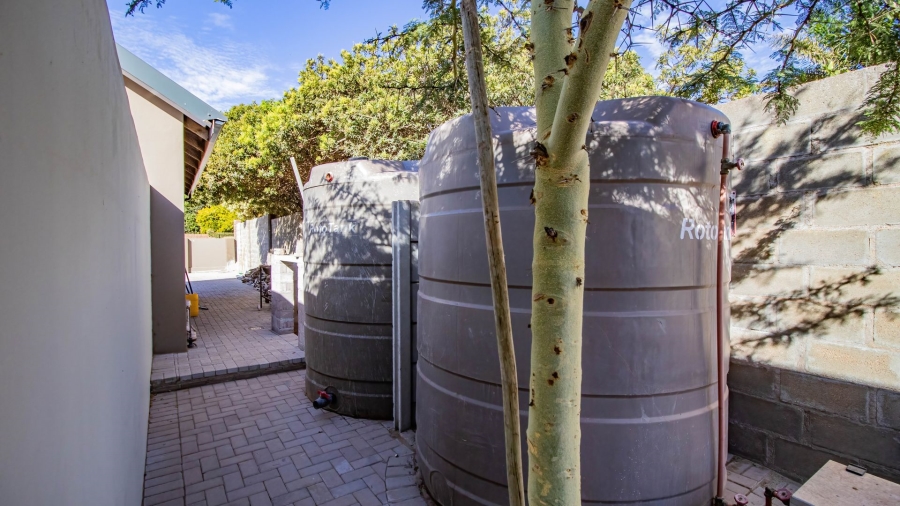 6 Bedroom Property for Sale in Vredenburg Western Cape
